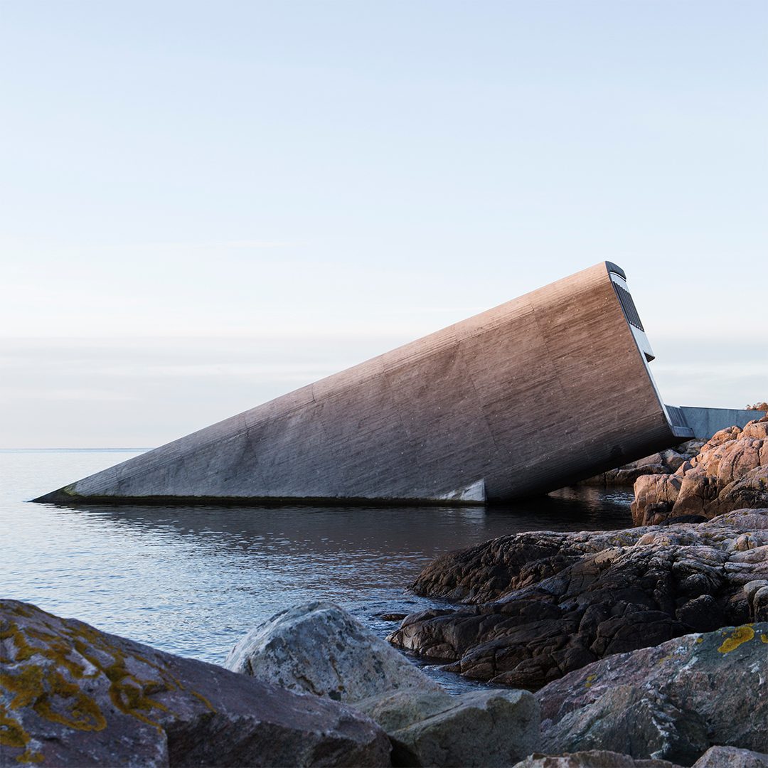 Under elegently juts out of the freezing waters of the North Atlantic, photo by Inger Marie Grini Bo Bedre Norge